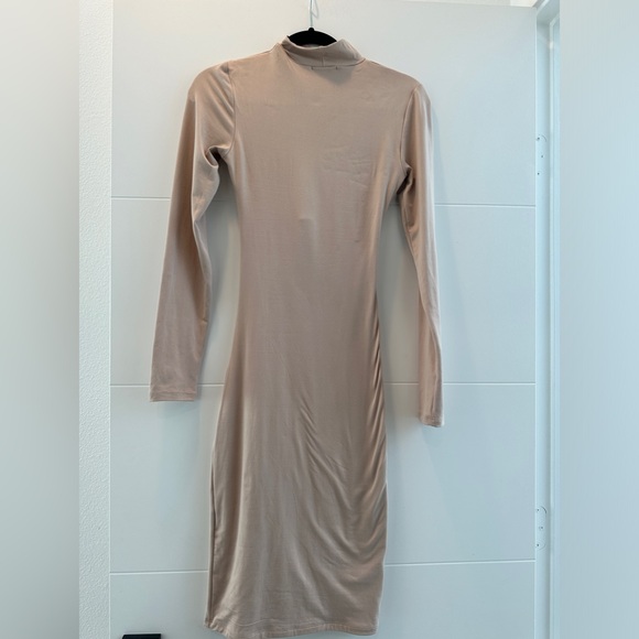 Forever 21 Taupe Turtleneck Cutout Long Sleeve Bodycon Midi Dress | NWOT Size S - Picture 11 of 12